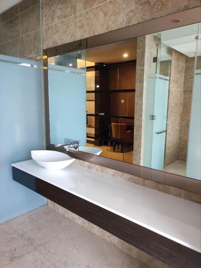 Dorsett Bukit Bintang, Premium Bed, Bathtub, Starhill Pavilion, Netflix, Infinity Pool Aparthotel Kuala Lumpur